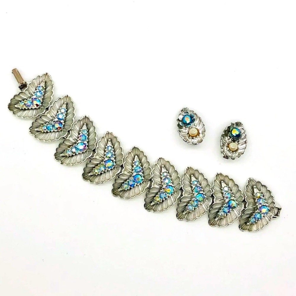 Vintage Deco blue AB rhinestone bracelet Demi set